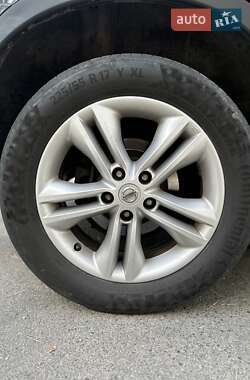 Внедорожник / Кроссовер Nissan Qashqai 2011 в 