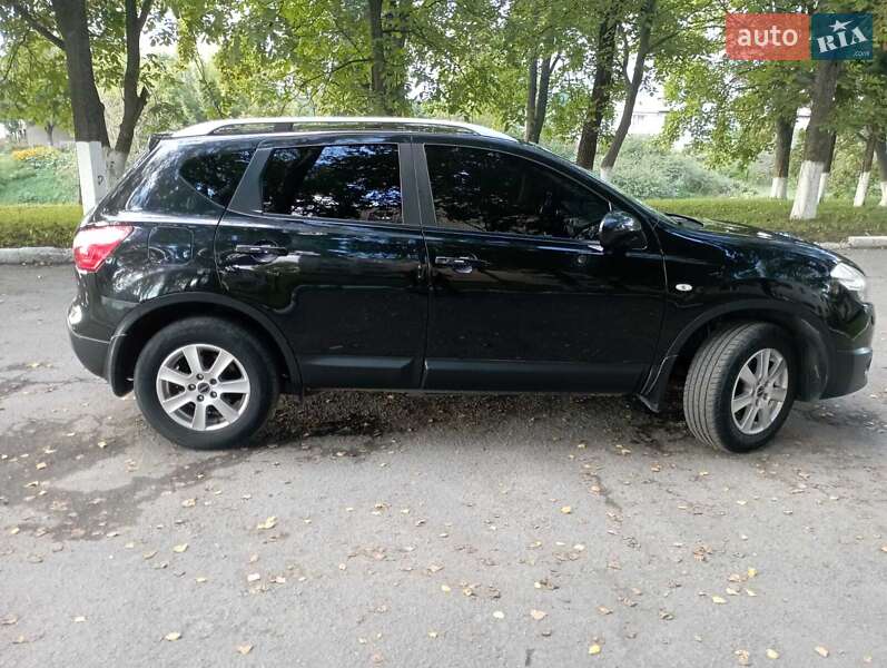 Внедорожник / Кроссовер Nissan Qashqai 2010 в Корце
