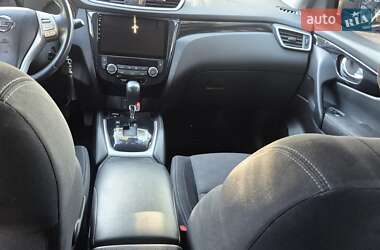 Внедорожник / Кроссовер Nissan Qashqai 2016 в 