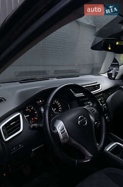 Внедорожник / Кроссовер Nissan Qashqai 2014 в 