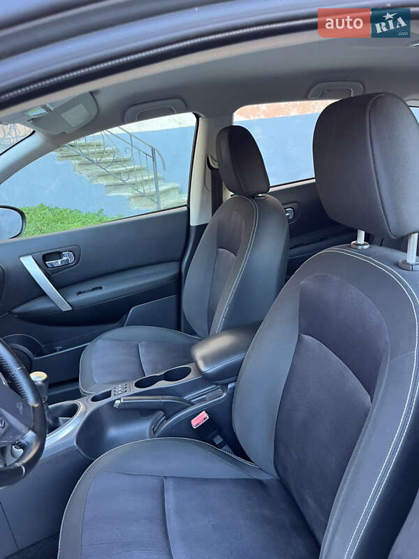 Внедорожник / Кроссовер Nissan Qashqai 2012 в Кременце