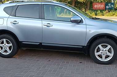 Позашляховик / Кросовер Nissan Qashqai 2013 в  фото 8 Позашляховик / Кросовер Nissan Qashqai 2013 в