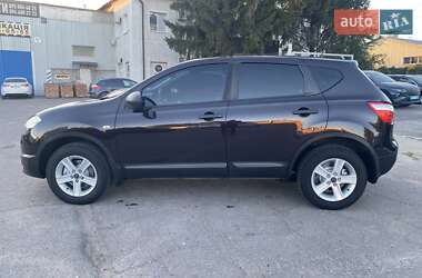 Внедорожник / Кроссовер Nissan Qashqai 2011 в 