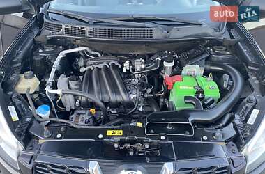 Внедорожник / Кроссовер Nissan Qashqai 2011 в 