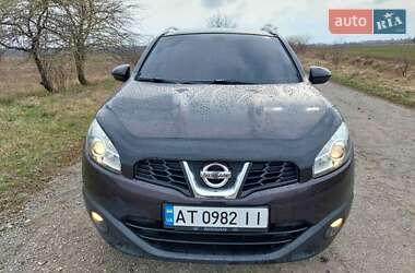 Позашляховик / Кросовер Nissan Qashqai 2010 в Івано-Франківську