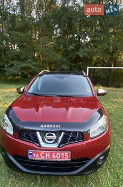 Позашляховик / Кросовер Nissan Qashqai 2012 в Могилів-Подільському
