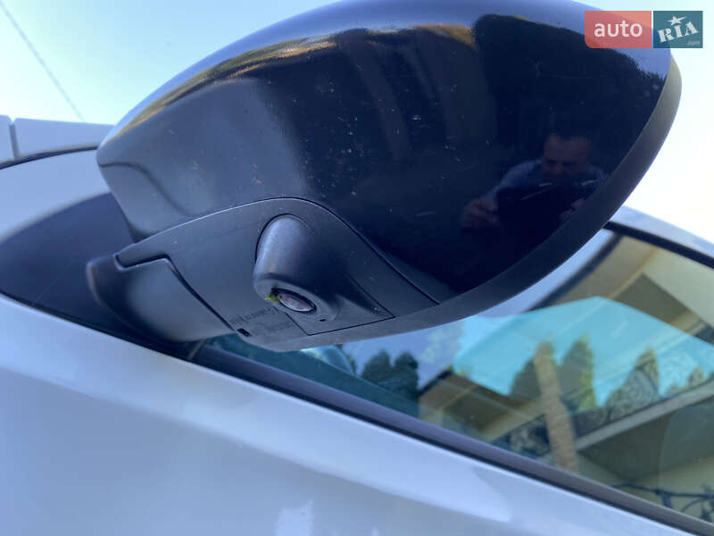 Внедорожник / Кроссовер Nissan Qashqai 2013 в Черновцах