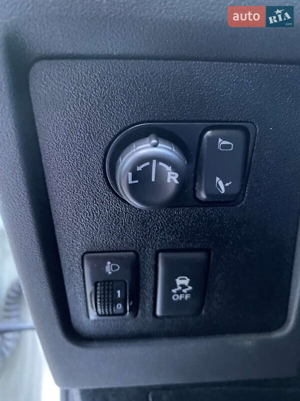 Внедорожник / Кроссовер Nissan Qashqai 2013 в Черновцах