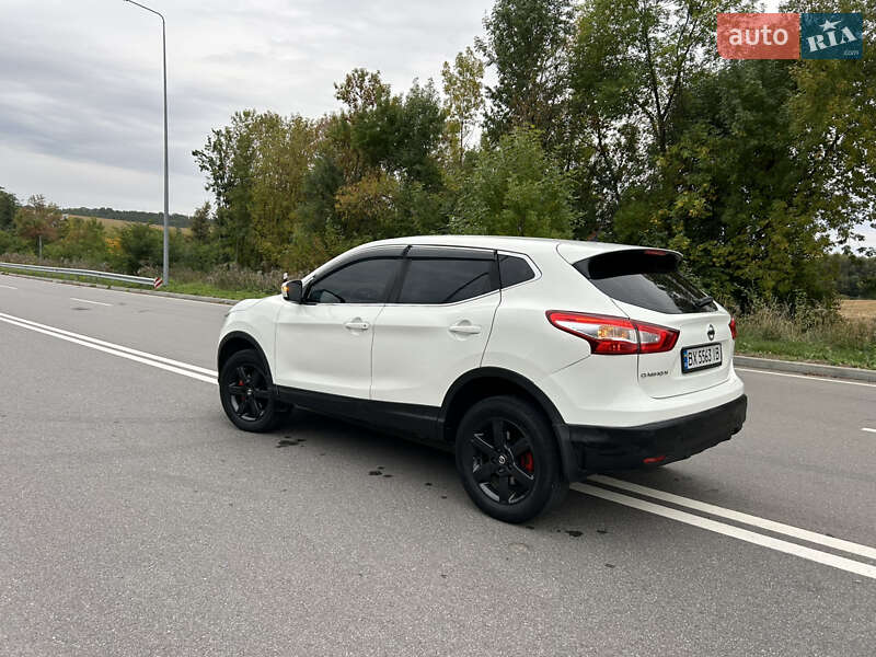 Внедорожник / Кроссовер Nissan Qashqai 2014 в Хмельницком