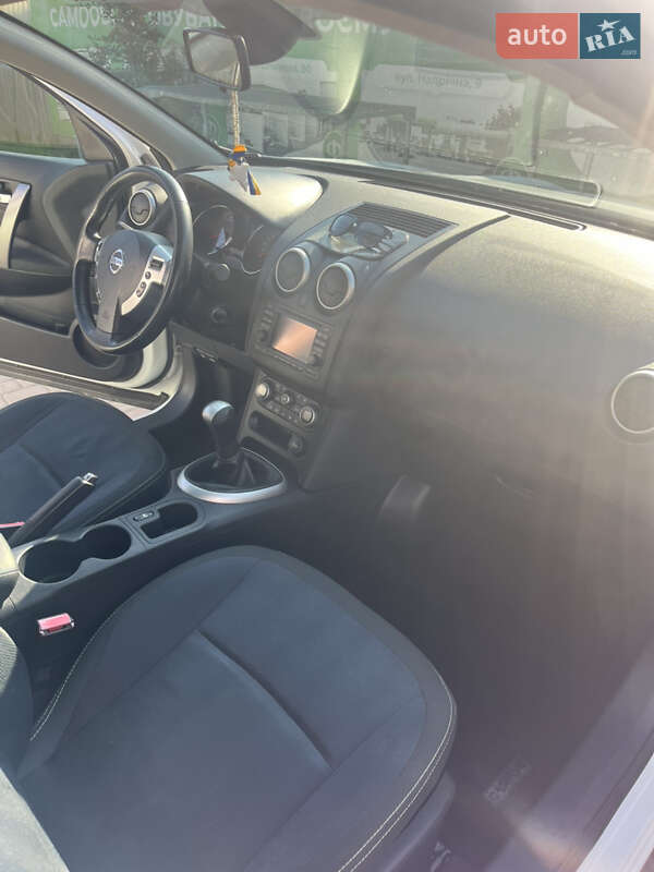 Внедорожник / Кроссовер Nissan Qashqai 2010 в Ивано-Франковске