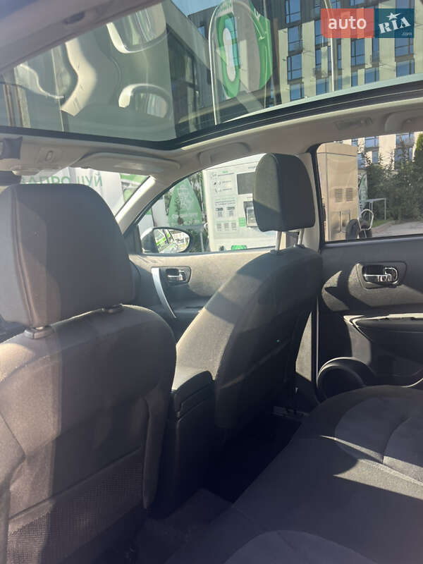 Внедорожник / Кроссовер Nissan Qashqai 2010 в Ивано-Франковске