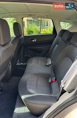 Внедорожник / Кроссовер Nissan Qashqai 2010 в 