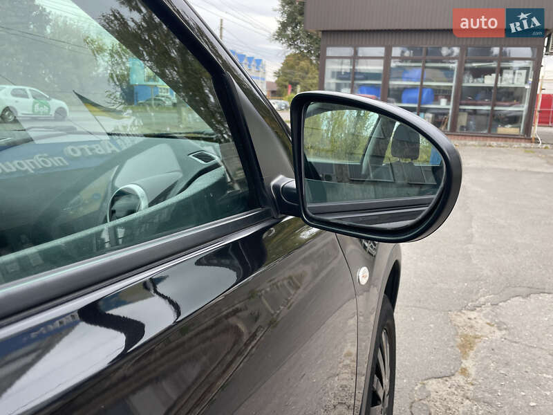 Позашляховик / Кросовер Nissan Qashqai 2011 в Сумах