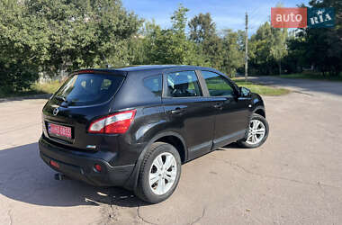 Внедорожник / Кроссовер Nissan Qashqai 2010 в 