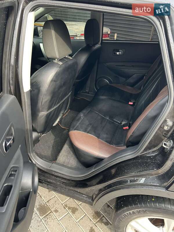 Позашляховик / Кросовер Nissan Qashqai 2011 в Радивиліві