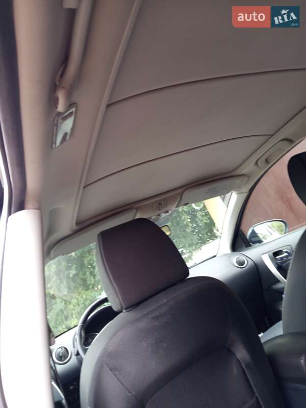 Внедорожник / Кроссовер Nissan Qashqai 2010 в Лохвице