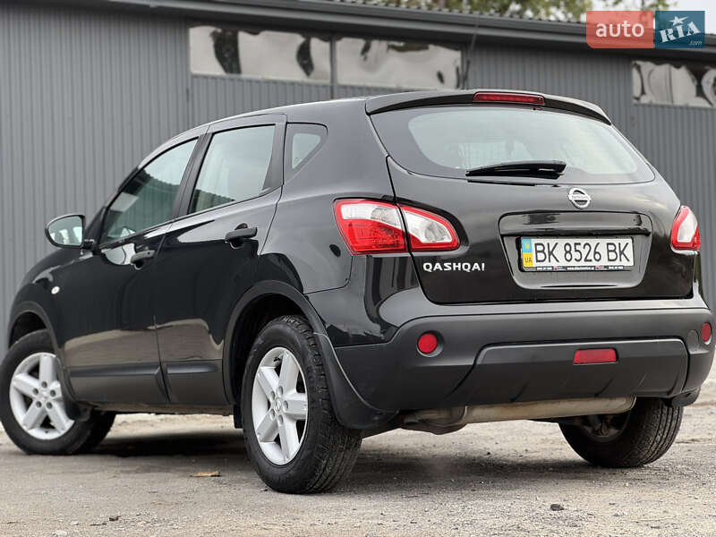 Внедорожник / Кроссовер Nissan Qashqai 2013 в Ровно