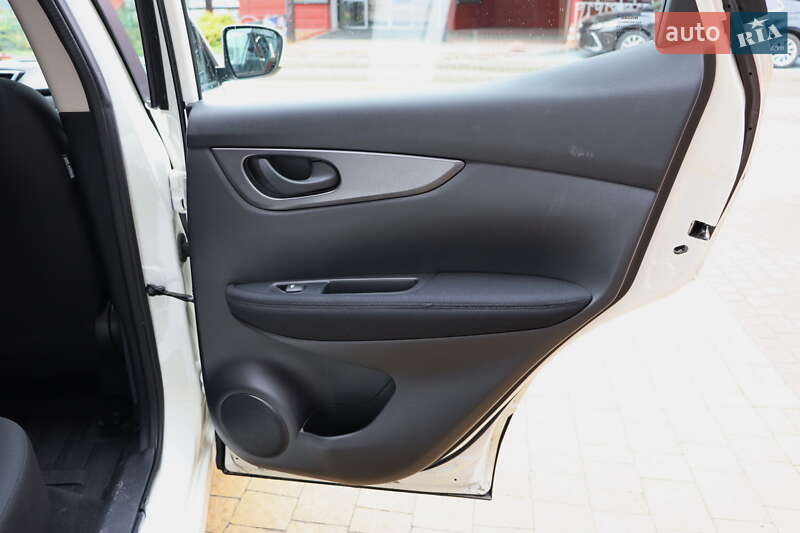 Внедорожник / Кроссовер Nissan Qashqai 2018 в Львове