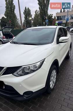 Позашляховик / Кросовер Nissan Qashqai 2016 в Києві