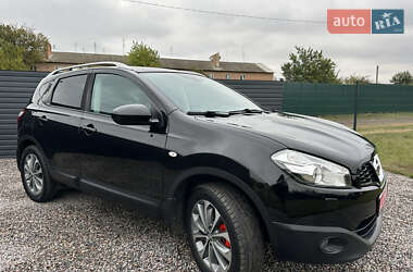 Внедорожник / Кроссовер Nissan Qashqai 2011 в 
