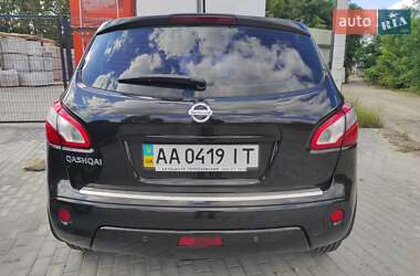 Внедорожник / Кроссовер Nissan Qashqai 2010 в 
