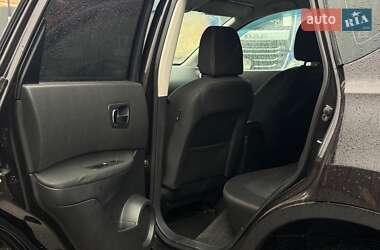 Внедорожник / Кроссовер Nissan Qashqai 2011 в 