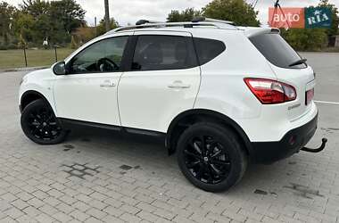 Внедорожник / Кроссовер Nissan Qashqai 2013 в 