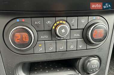 Внедорожник / Кроссовер Nissan Qashqai 2013 в 
