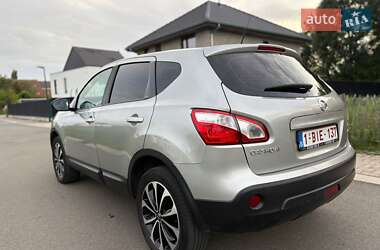 Внедорожник / Кроссовер Nissan Qashqai 2012 в 