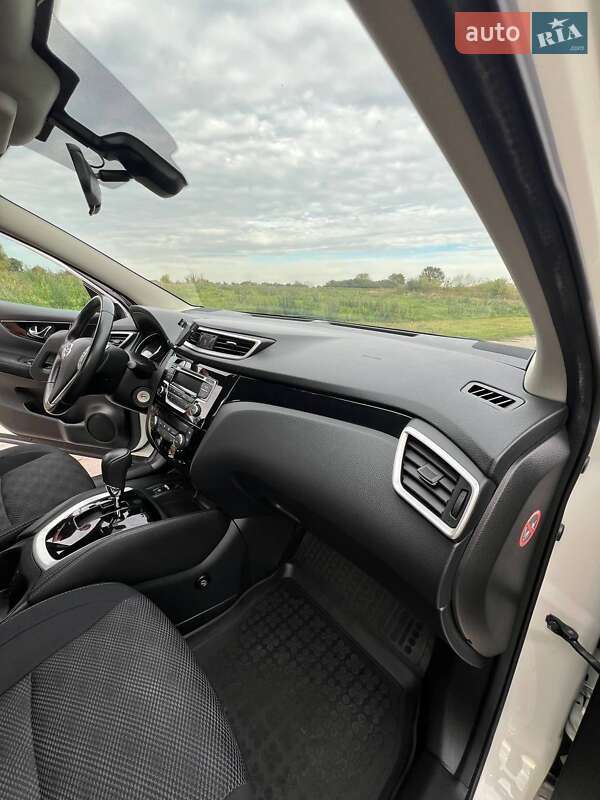 Внедорожник / Кроссовер Nissan Qashqai 2017 в Згуровке