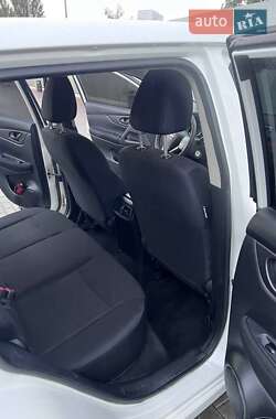 Внедорожник / Кроссовер Nissan Qashqai 2016 в 