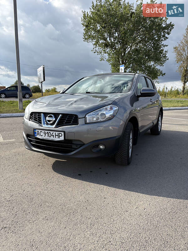 Внедорожник / Кроссовер Nissan Qashqai 2011 в 