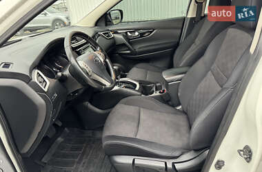 Внедорожник / Кроссовер Nissan Qashqai 2014 в 