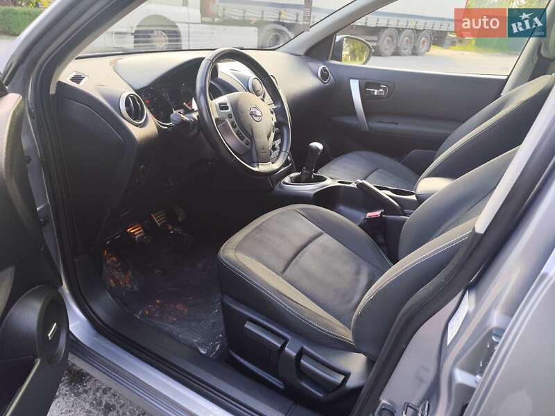 Внедорожник / Кроссовер Nissan Qashqai 2012 в Звягеле