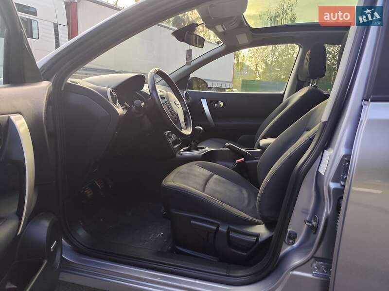 Внедорожник / Кроссовер Nissan Qashqai 2012 в Звягеле