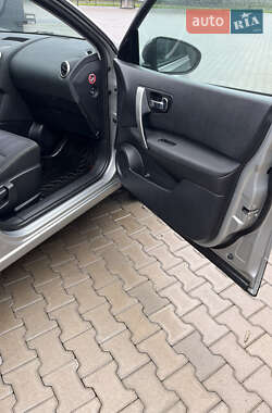 Внедорожник / Кроссовер Nissan Qashqai 2013 в 