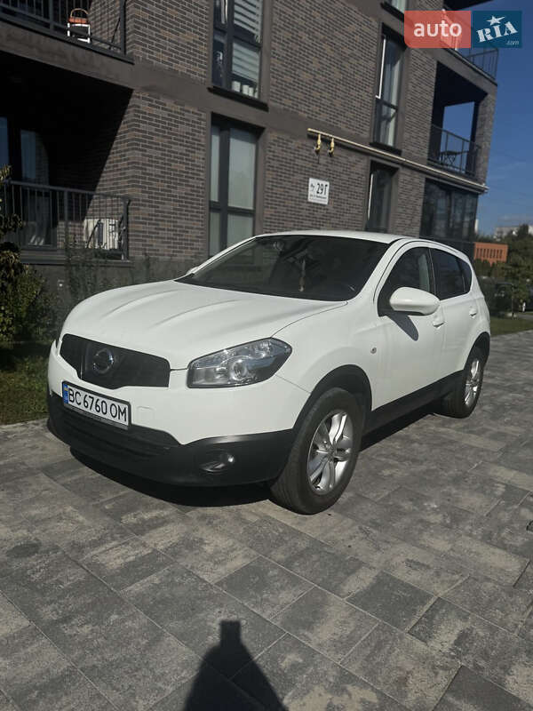 Внедорожник / Кроссовер Nissan Qashqai 2013 в Львове
