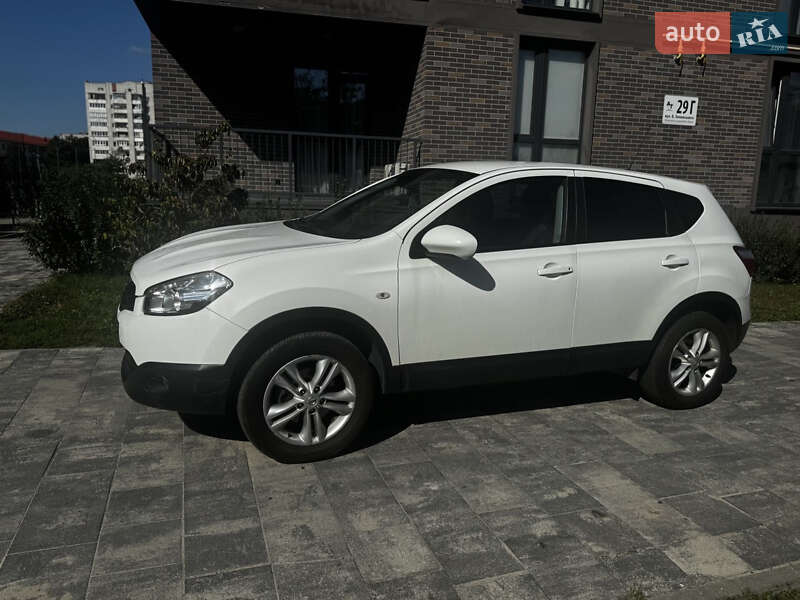 Внедорожник / Кроссовер Nissan Qashqai 2013 в Львове