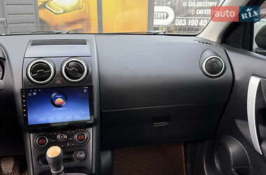 Внедорожник / Кроссовер Nissan Qashqai 2011 в 