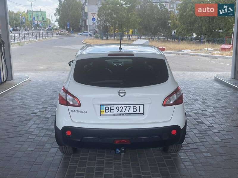 Позашляховик / Кросовер Nissan Qashqai 2011 в Миколаєві