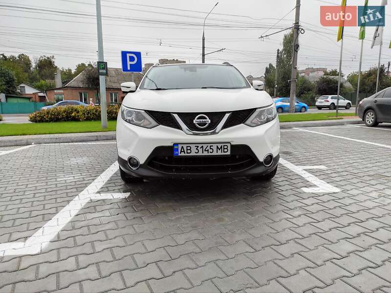 Позашляховик / Кросовер Nissan Qashqai 2015 в Вінниці