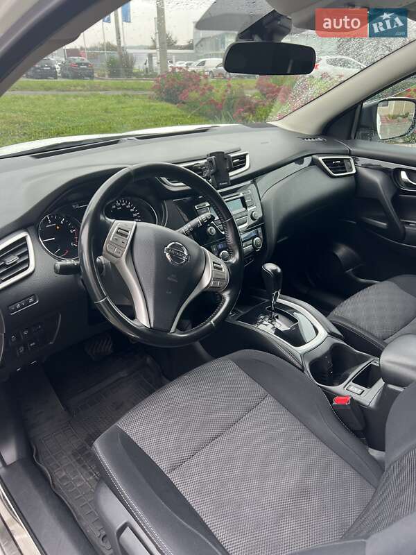 Внедорожник / Кроссовер Nissan Qashqai 2014 в Хмельницком