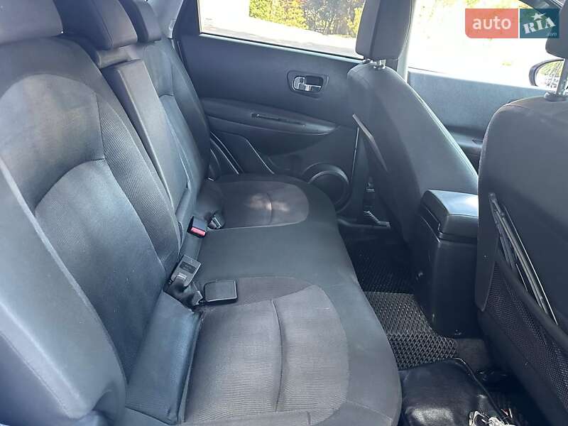 Внедорожник / Кроссовер Nissan Qashqai 2010 в Хмельницком