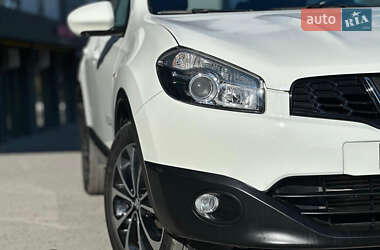 Позашляховик / Кросовер Nissan Qashqai 2012 в Львові