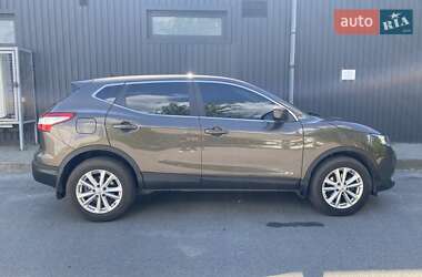 Внедорожник / Кроссовер Nissan Qashqai 2017 в 