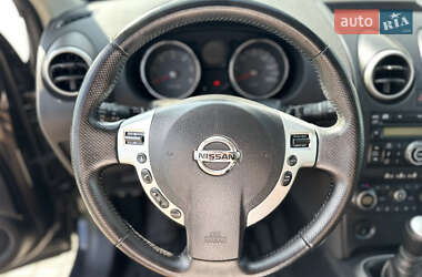 Внедорожник / Кроссовер Nissan Qashqai 2009 в 