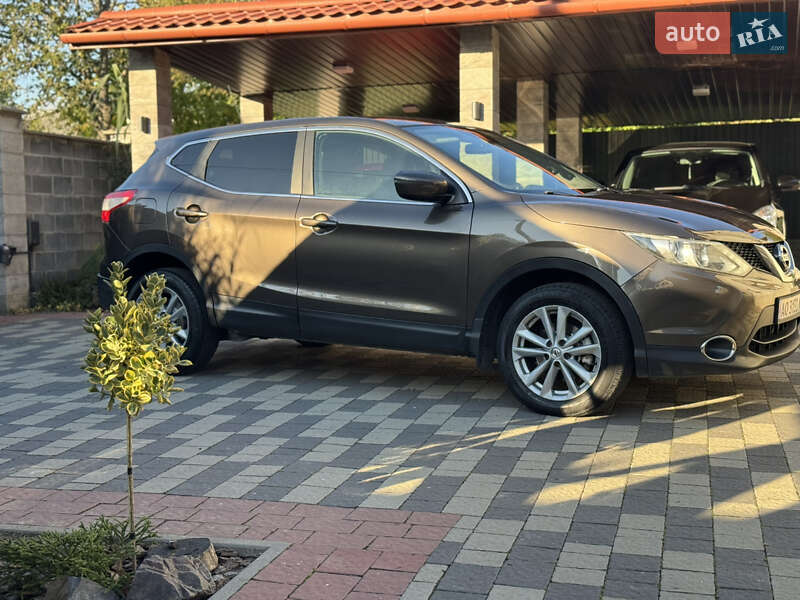 Внедорожник / Кроссовер Nissan Qashqai 2017 в Мукачево