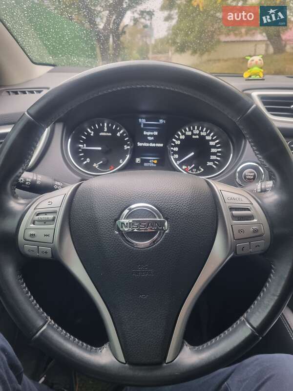 Внедорожник / Кроссовер Nissan Qashqai 2015 в Новомосковске