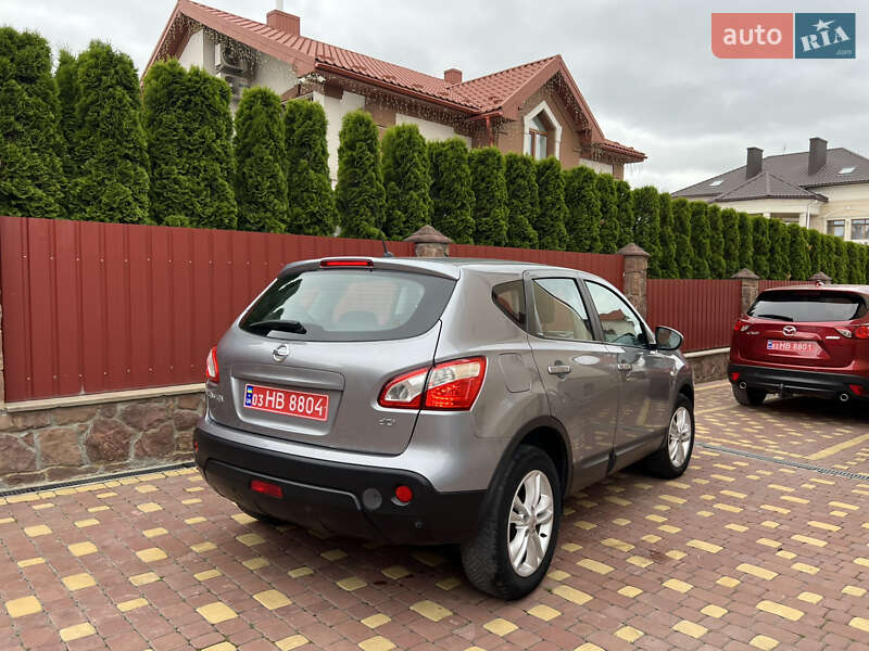 Внедорожник / Кроссовер Nissan Qashqai 2010 в Тернополе