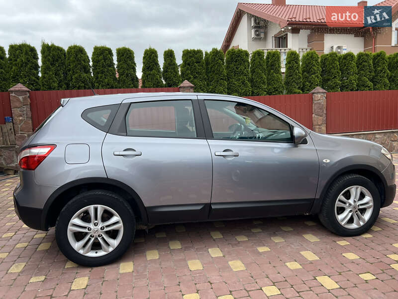 Внедорожник / Кроссовер Nissan Qashqai 2010 в Тернополе